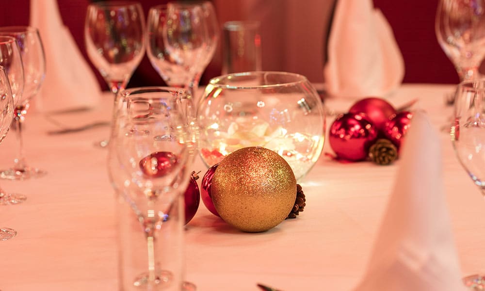 Weihnachtliche Tischdekoration im Wiener Rathauskeller